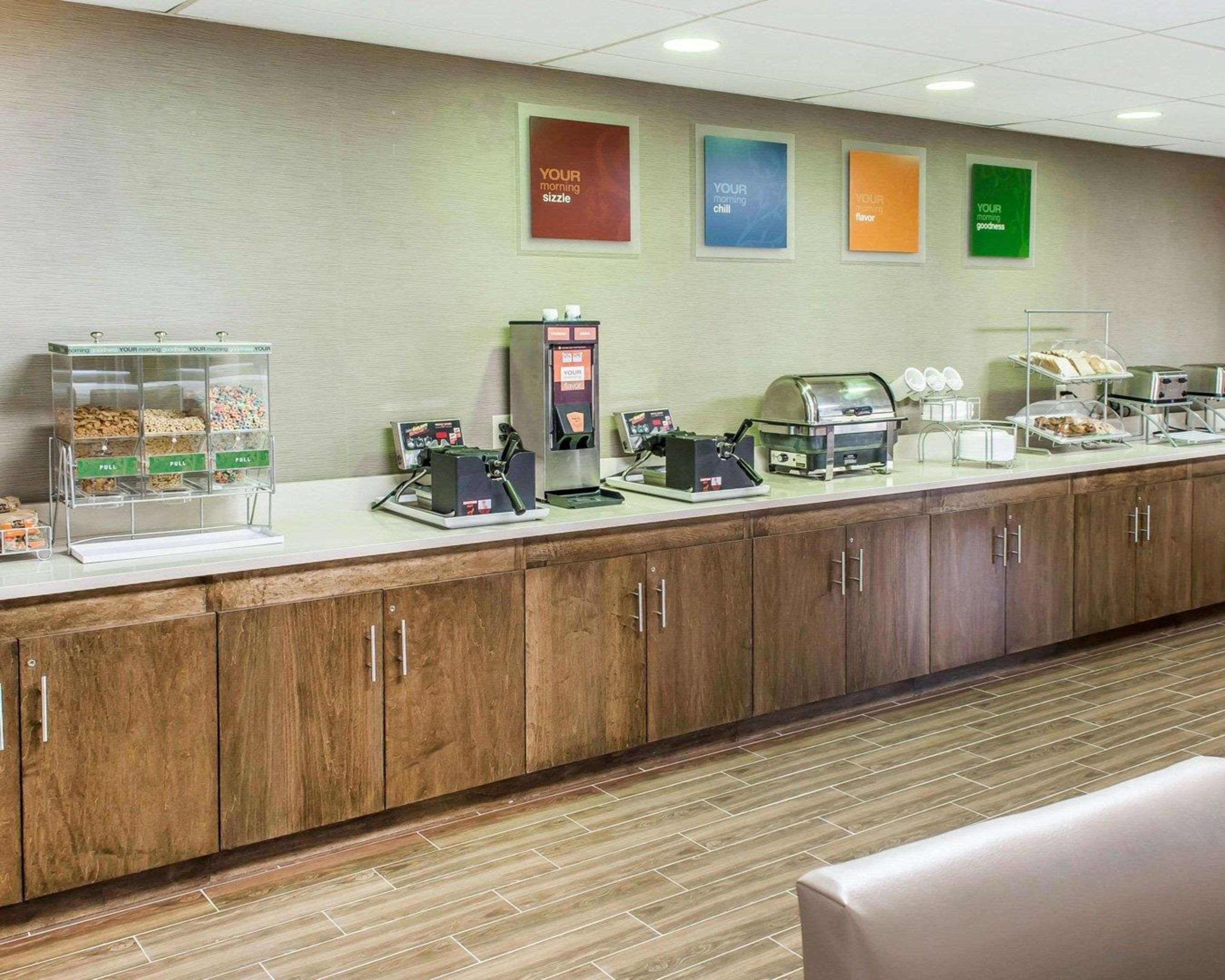 Comfort Suites Near Potomac Mills Woodbridge Exteriör bild
